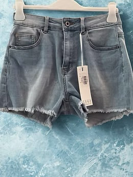 Short in denim