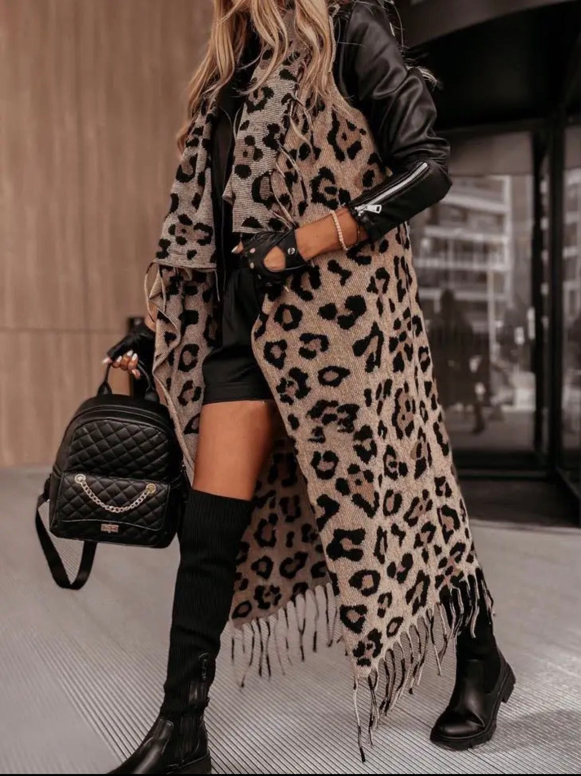 Stola animalier con frange