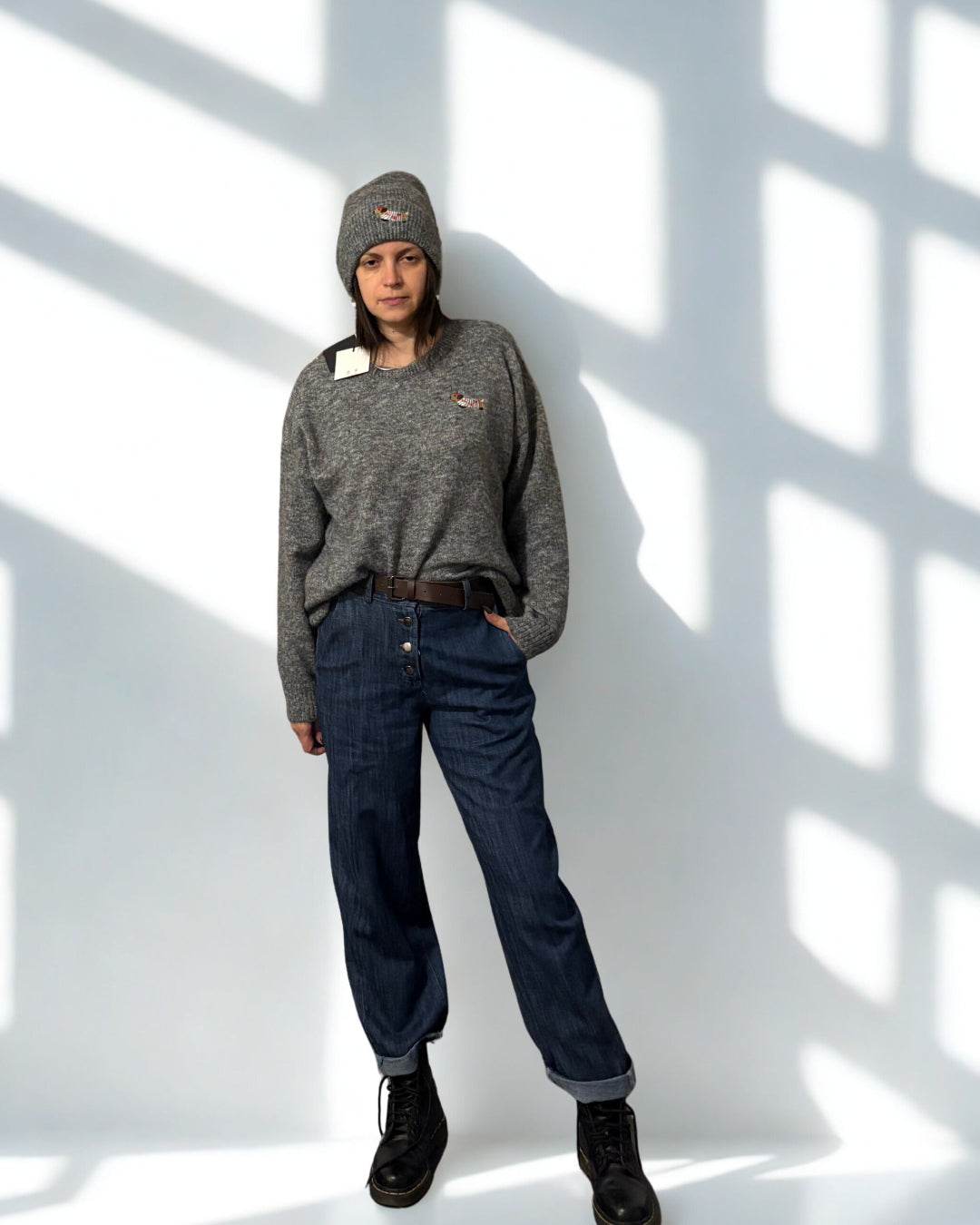 Maglione Bassotto con sciarpa e berretta